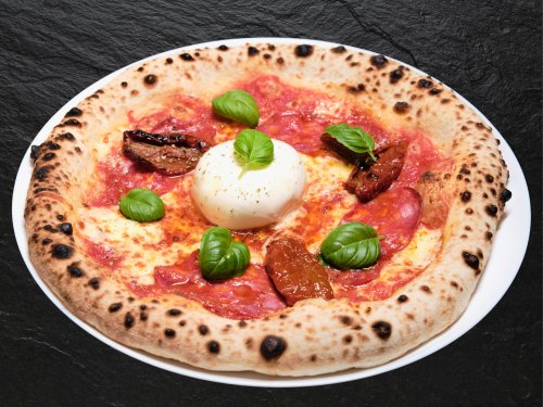 NÁPOLYI BURRATA PIZZA